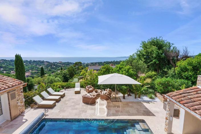 Image No.10-5 Bed House for sale