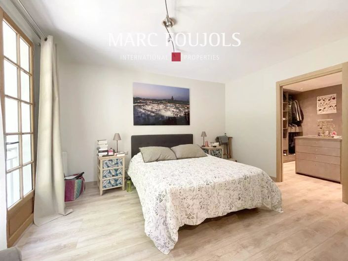 Image No.11-5 Bed House for sale