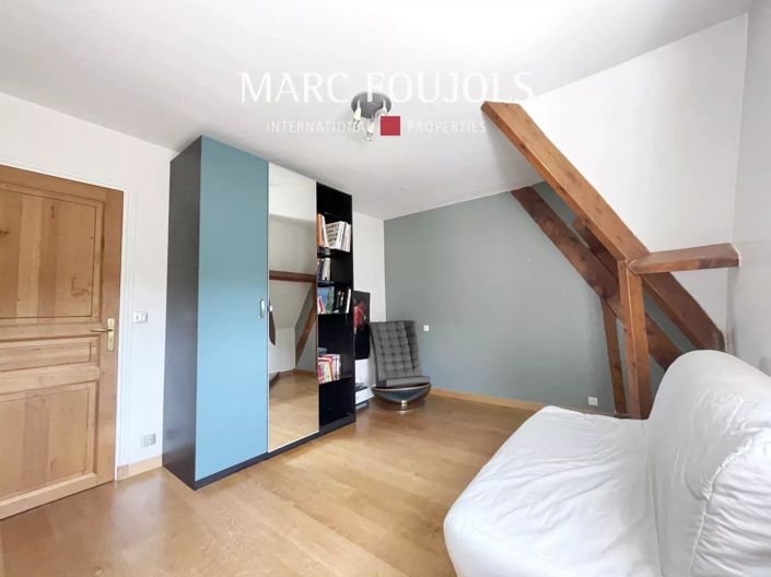 Image No.15-5 Bed House for sale