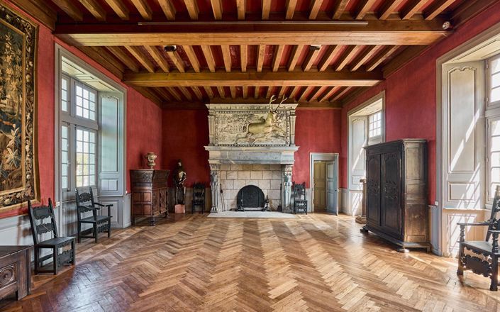 Image No.10-10 Bed Property for sale