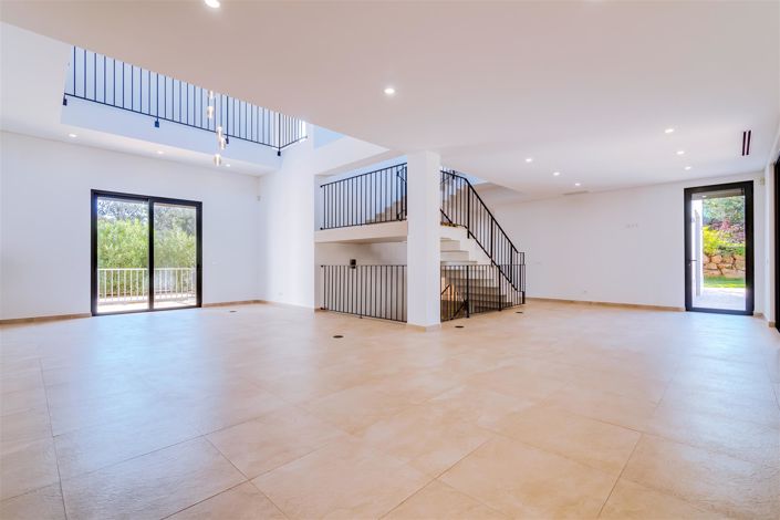 Image No.35-4 Bed House for sale