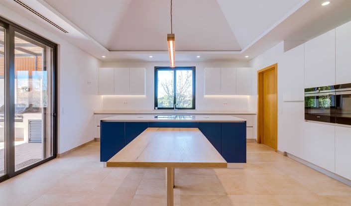 Image No.36-4 Bed House for sale