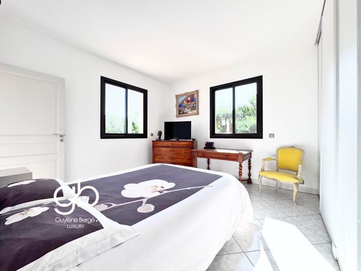 Image No.10-4 Bed House for sale