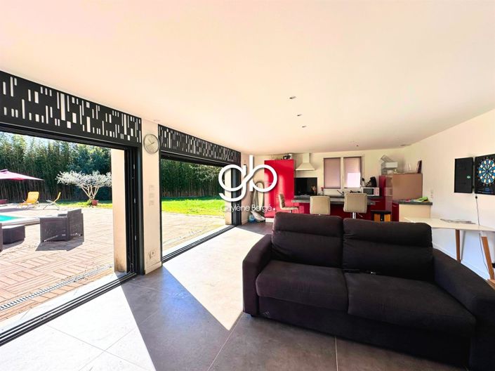 Image No.13-3 Bed House for sale