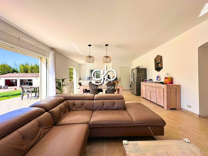 Image No.5-3 Bed House for sale