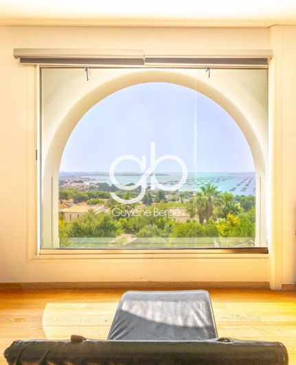 Image No.10-6 Bed House for sale