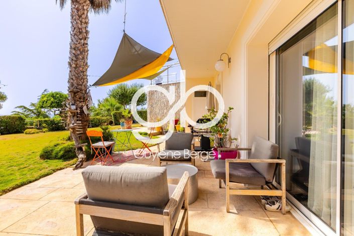 Image No.17-6 Bed House for sale