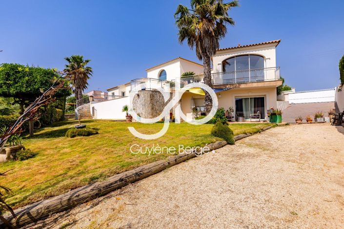 Image No.18-6 Bed House for sale