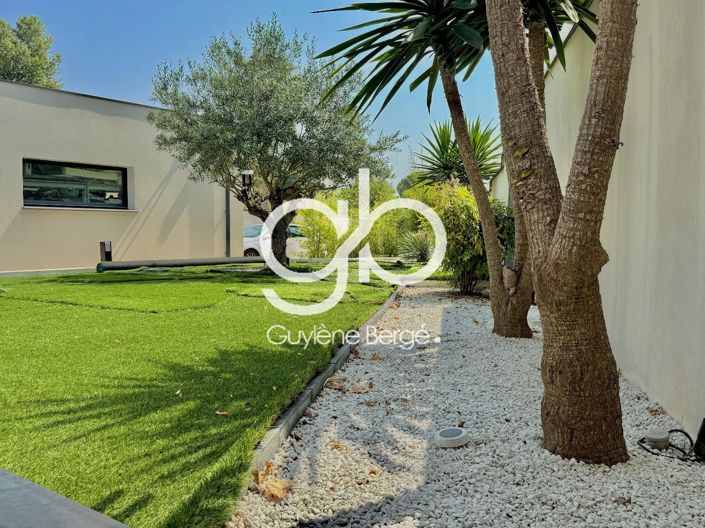 Image No.17-4 Bed House for sale