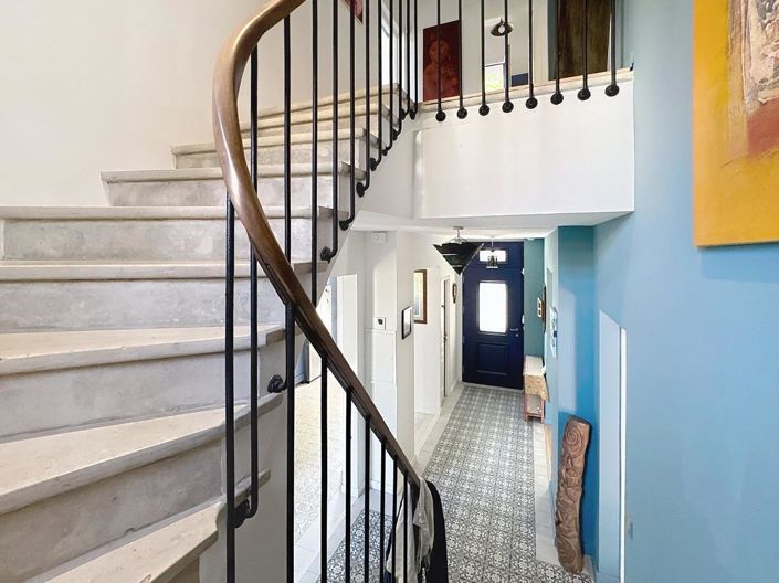 Image No.11-5 Bed House for sale