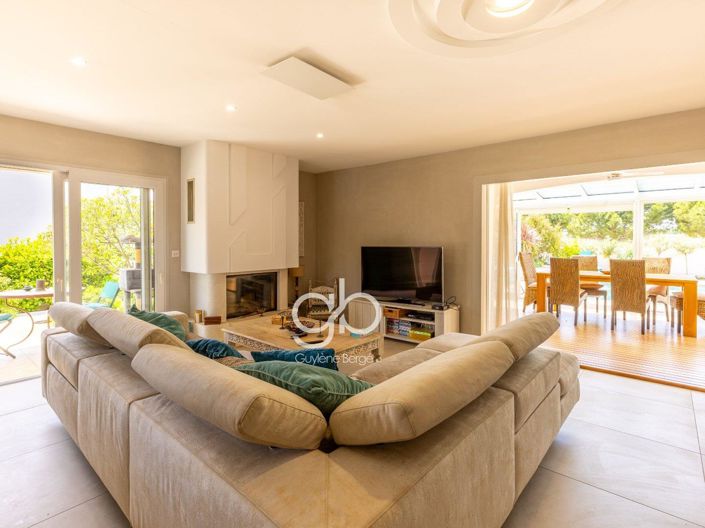 Image No.11-4 Bed House for sale