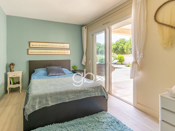 Image No.22-4 Bed House for sale