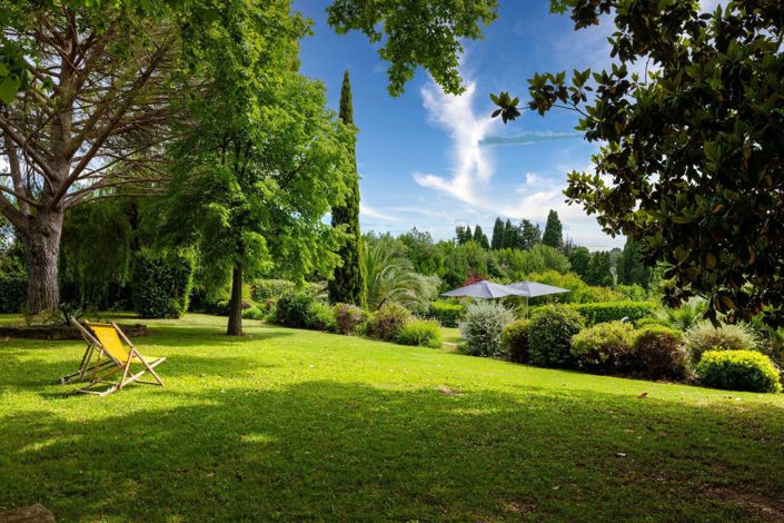 Image No.7-8 Bed House for sale