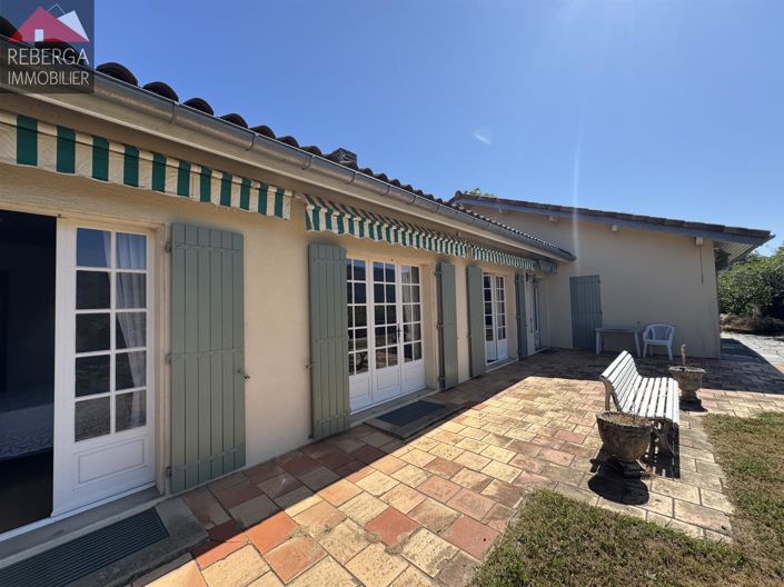 Image No.1-3 Bed House for sale