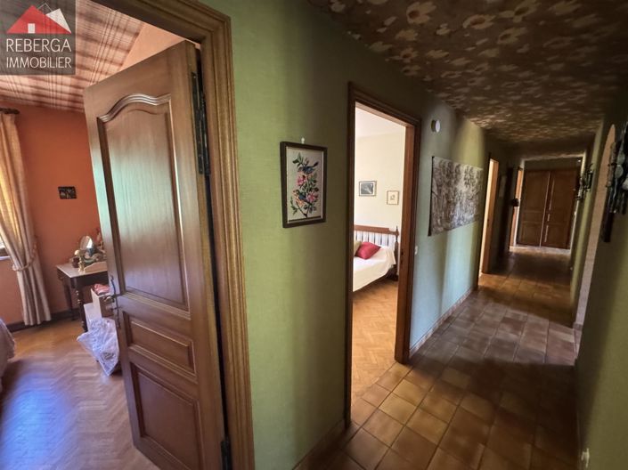 Image No.21-3 Bed House for sale