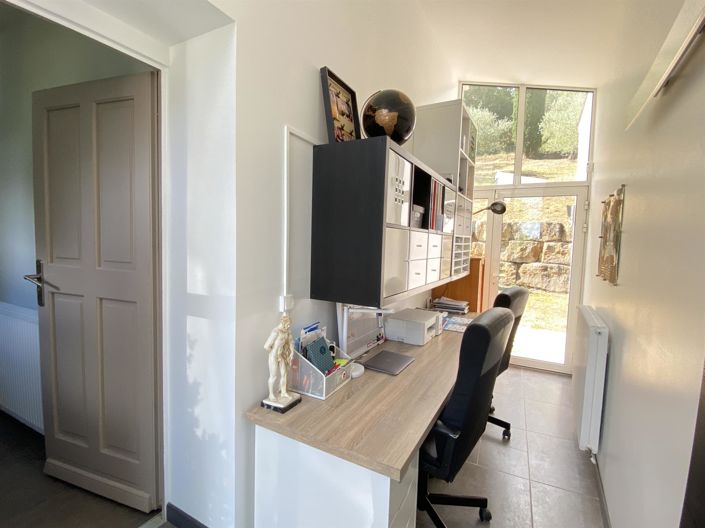 Image No.13-4 Bed House for sale