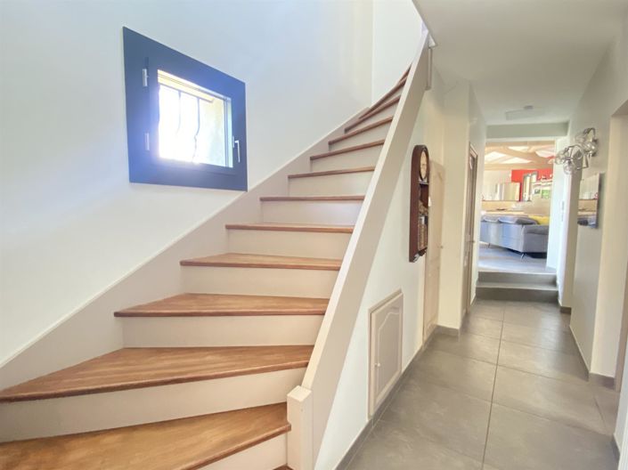 Image No.15-4 Bed House for sale