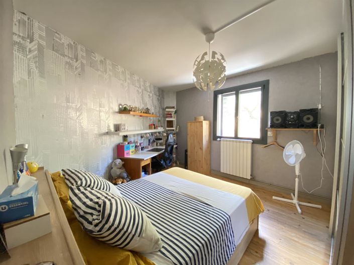 Image No.16-4 Bed House for sale