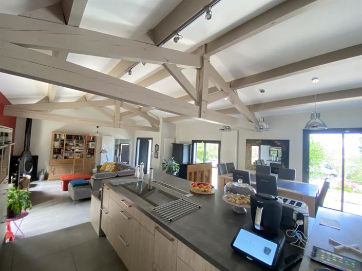 Image No.9-4 Bed House for sale