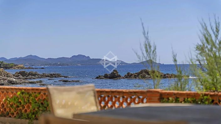 Image No.2-Maison de 7 chambres à vendre à Var