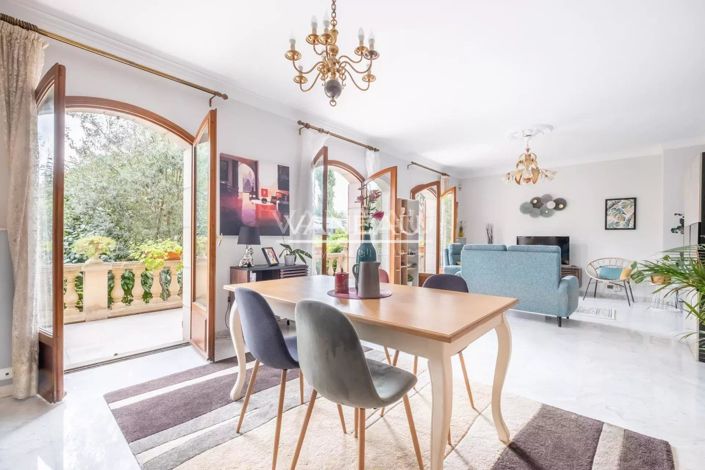 Image No.2-4 Bed House for sale