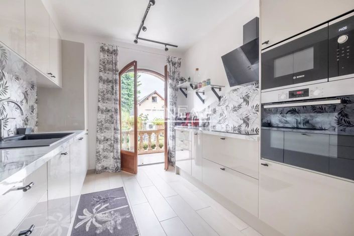 Image No.5-4 Bed House for sale