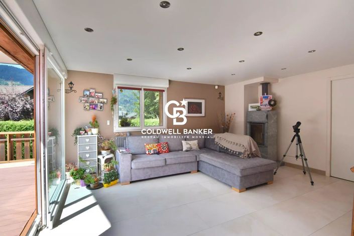 Image No.3-5 Bed House for sale