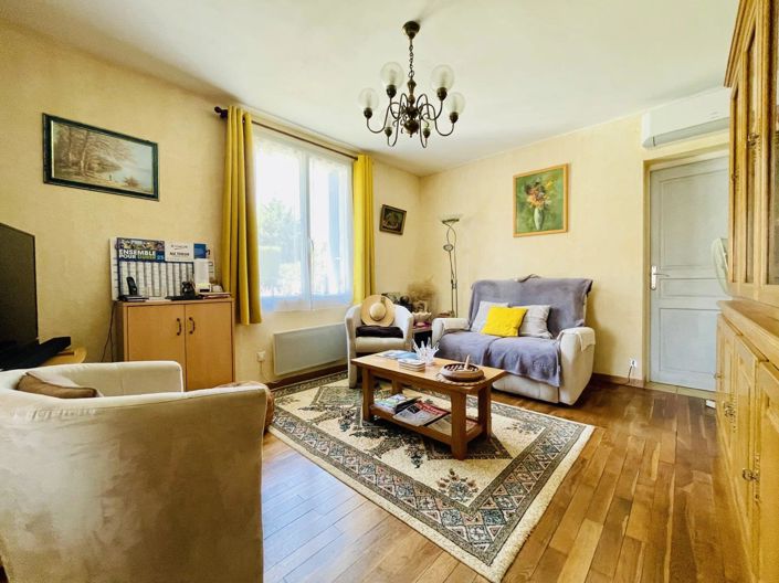 Image No.7-3 Bed House for sale