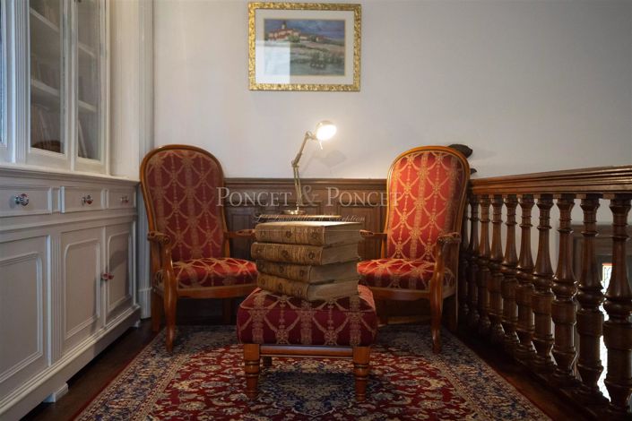 Image No.21-17 Bed House for sale