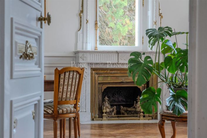 Image No.9-17 Bed House for sale