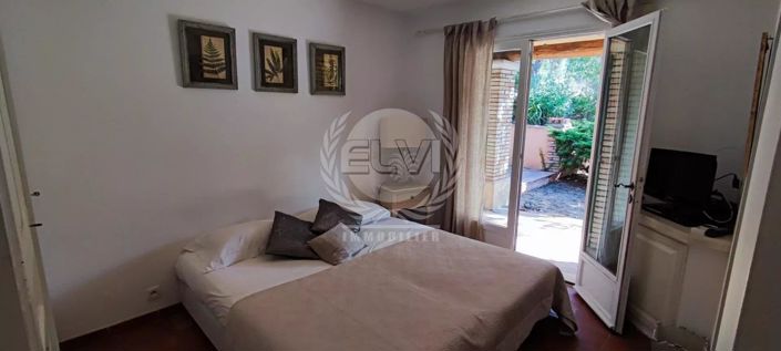 Image No.11-6 Bed House for sale