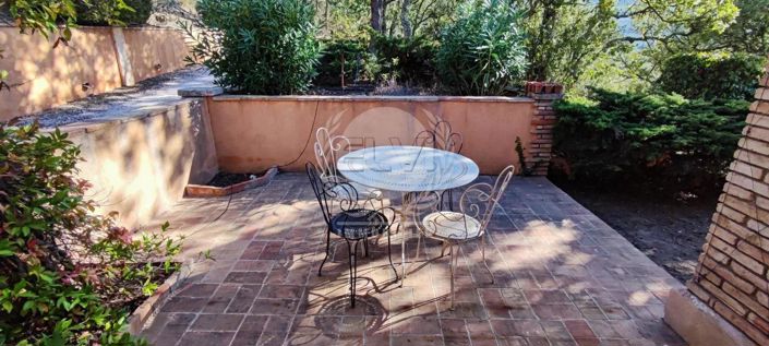 Image No.12-6 Bed House for sale