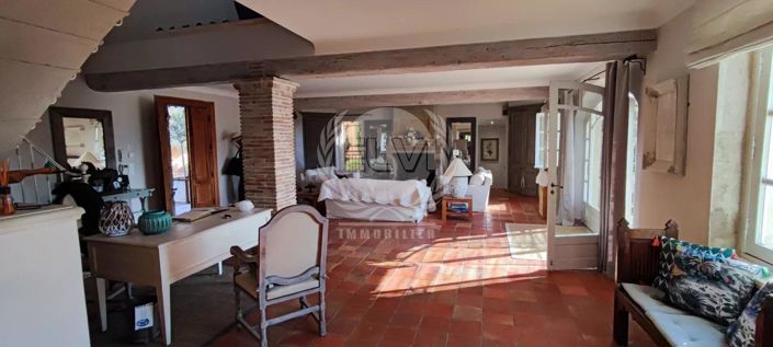 Image No.7-6 Bed House for sale