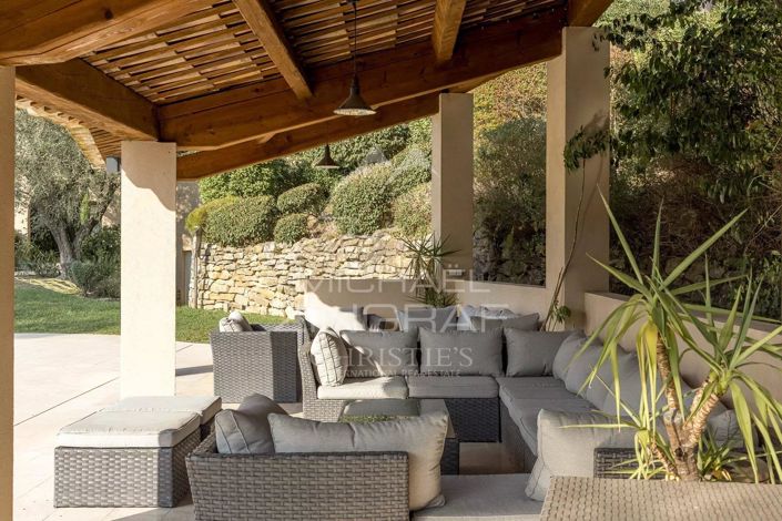 Image No.12-8 Bed House for sale