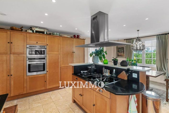 Image No.7-4 Bed House for sale