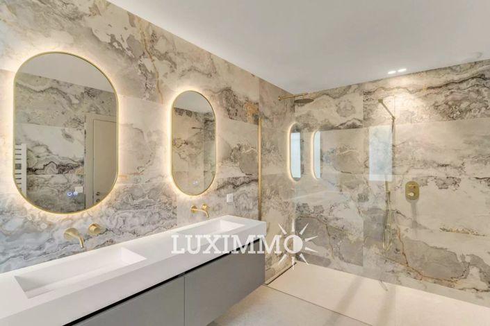 Image No.8-4 Bed House for sale