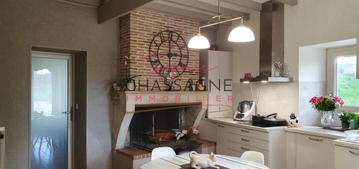 Image No.11-3 Bed House for sale