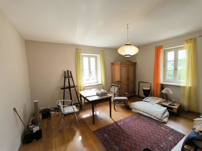 Image No.11-5 Bed House for sale