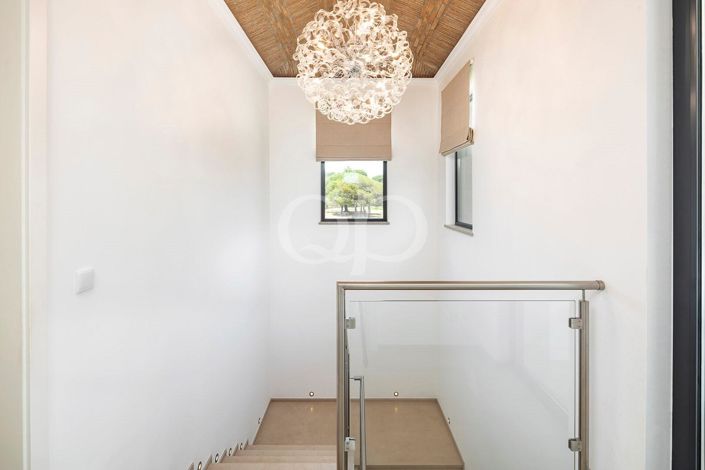 Image No.38-4 Bed House for sale