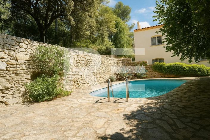 Image No.10-4 Bed House for sale