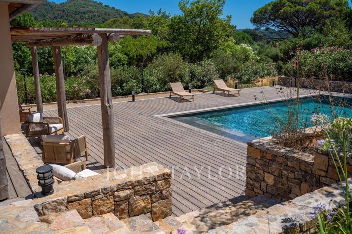 Image No.2-4 Bed House for sale