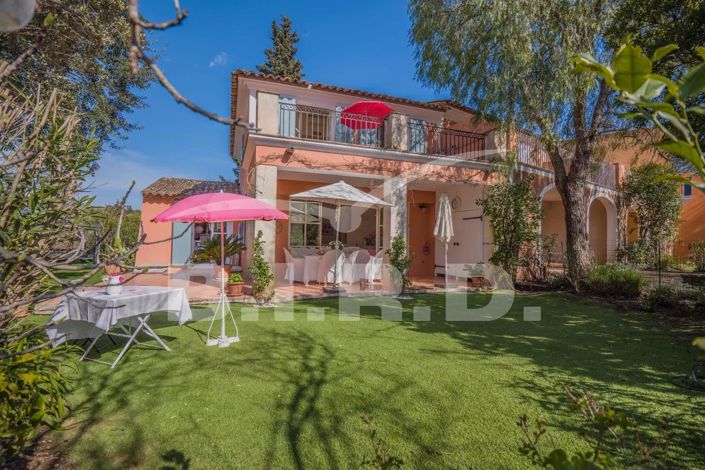 Image No.1-4 Bed House for sale