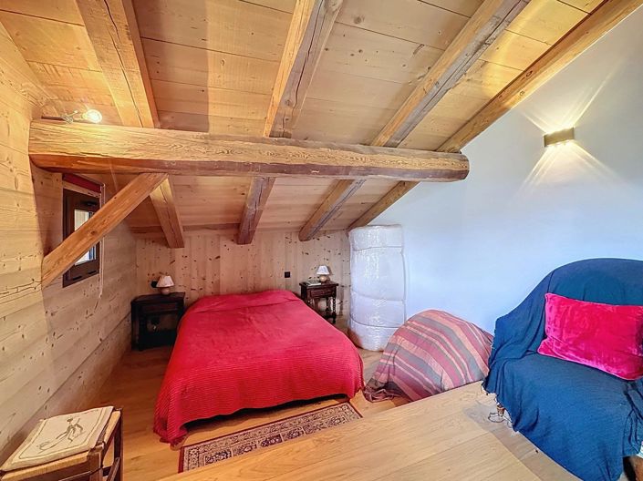 Image No.27-8 Bed House for sale