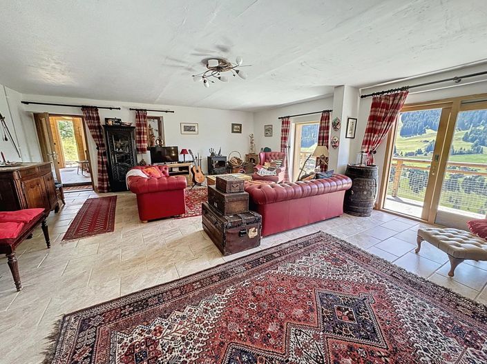 Image No.6-8 Bed House for sale