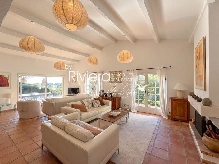 Image No.12-4 Bed House for sale