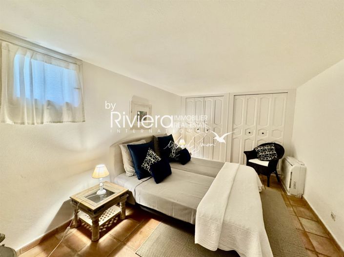 Image No.19-4 Bed House for sale