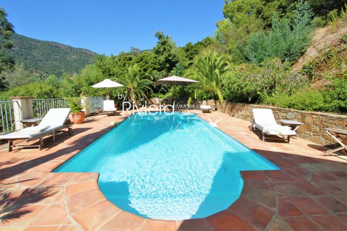 Image No.24-4 Bed House for sale