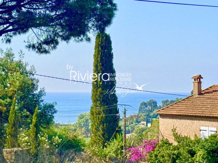 Image No.1-2 Bed House for sale