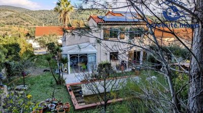 1 - Pyrenees-Orientales, House