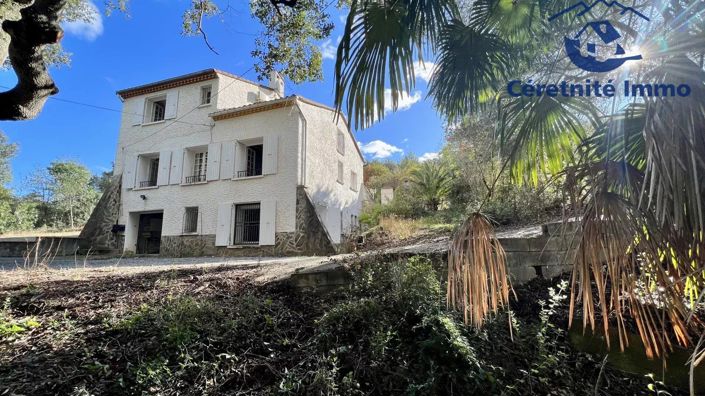 Image No.1-5 Bed House for sale